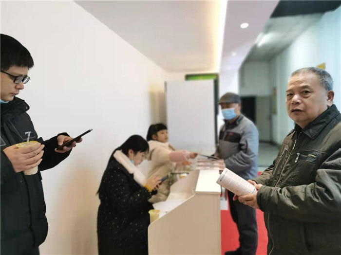 四川中青旅綿陽分社、綿陽市中旅假日旅行社、綿陽自來文化傳播有限公司24H自助售貨服務(wù)盛大開業(yè)